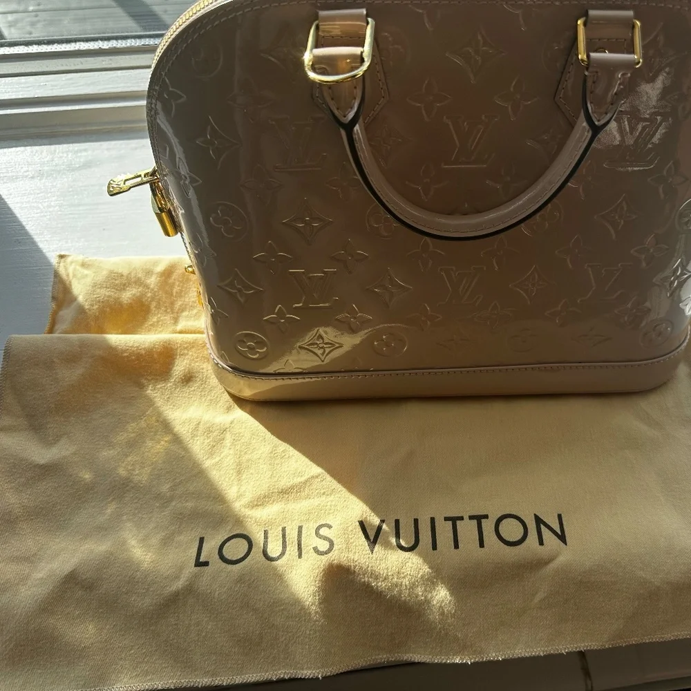 Original Louis Vuitton Alma GM Rose Ballerine ( baby pink) - Picture 2 of 3